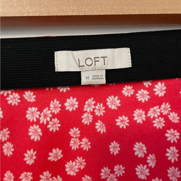 Loft Midi Skirt, Red floral, Size M - Picture 3 of 4